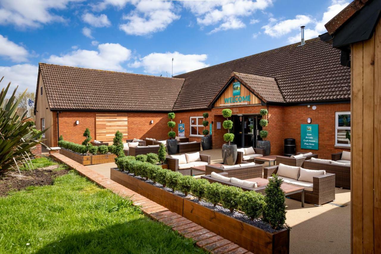 Carlton Meres Holiday Park Rendham Buitenkant foto